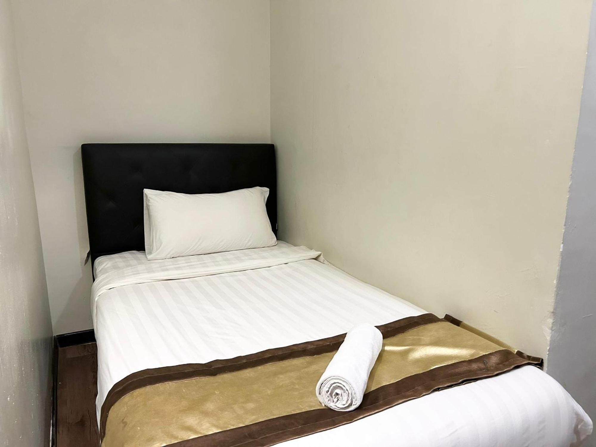 Malacca Gill Garden Boutique Hotel חדר תמונה